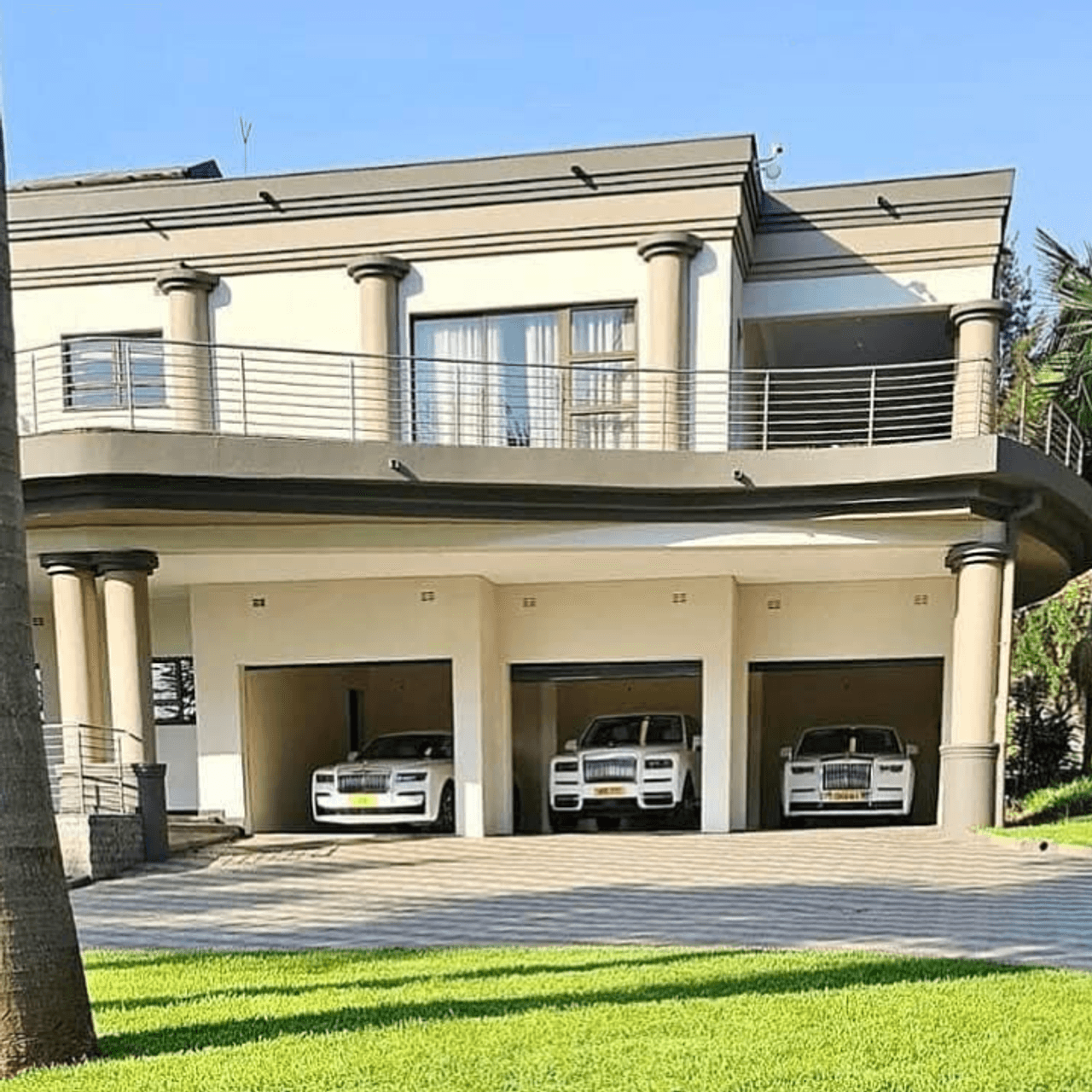 Sir Wicknell Chivhayo's US$4 Million Mansion - IBZIM Blog